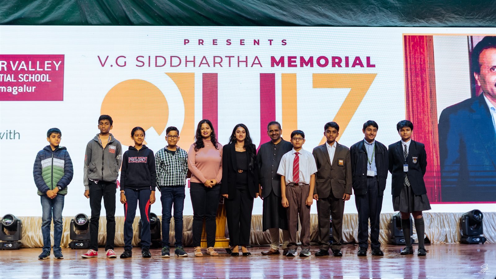 Inaugural Season 1 Finalists with Rashmi Furtado and Pickbrain Giri on Stage